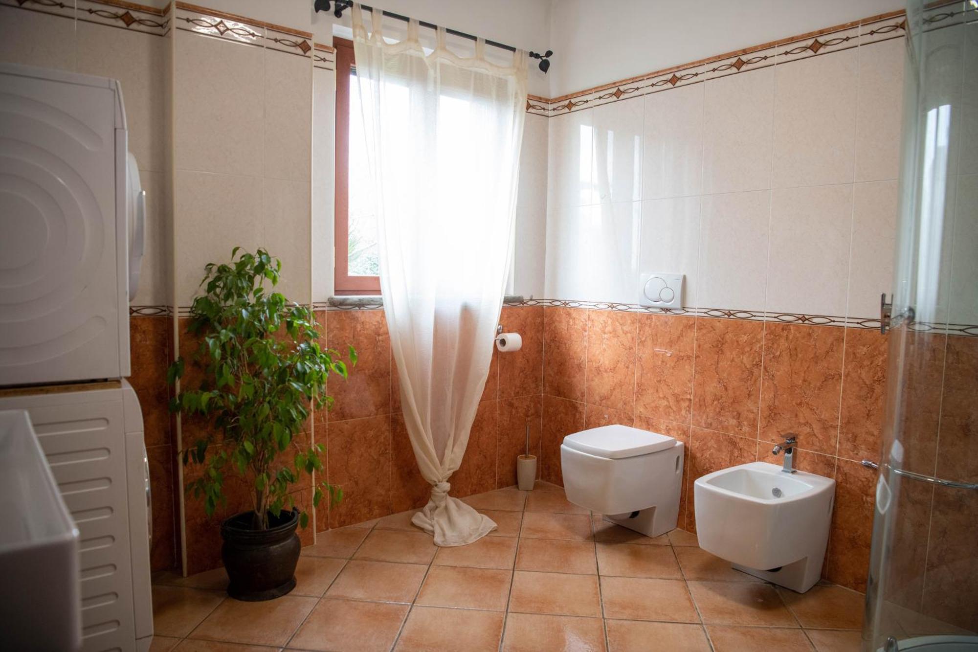 Anna Villa Genzano di Roma